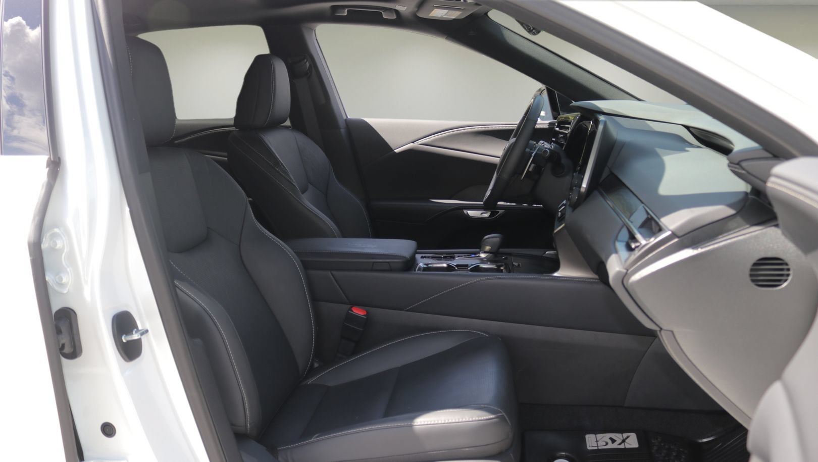 Used 2025 Lexus RX 350 Premium Plus w/ Convenience Package FWD image 17