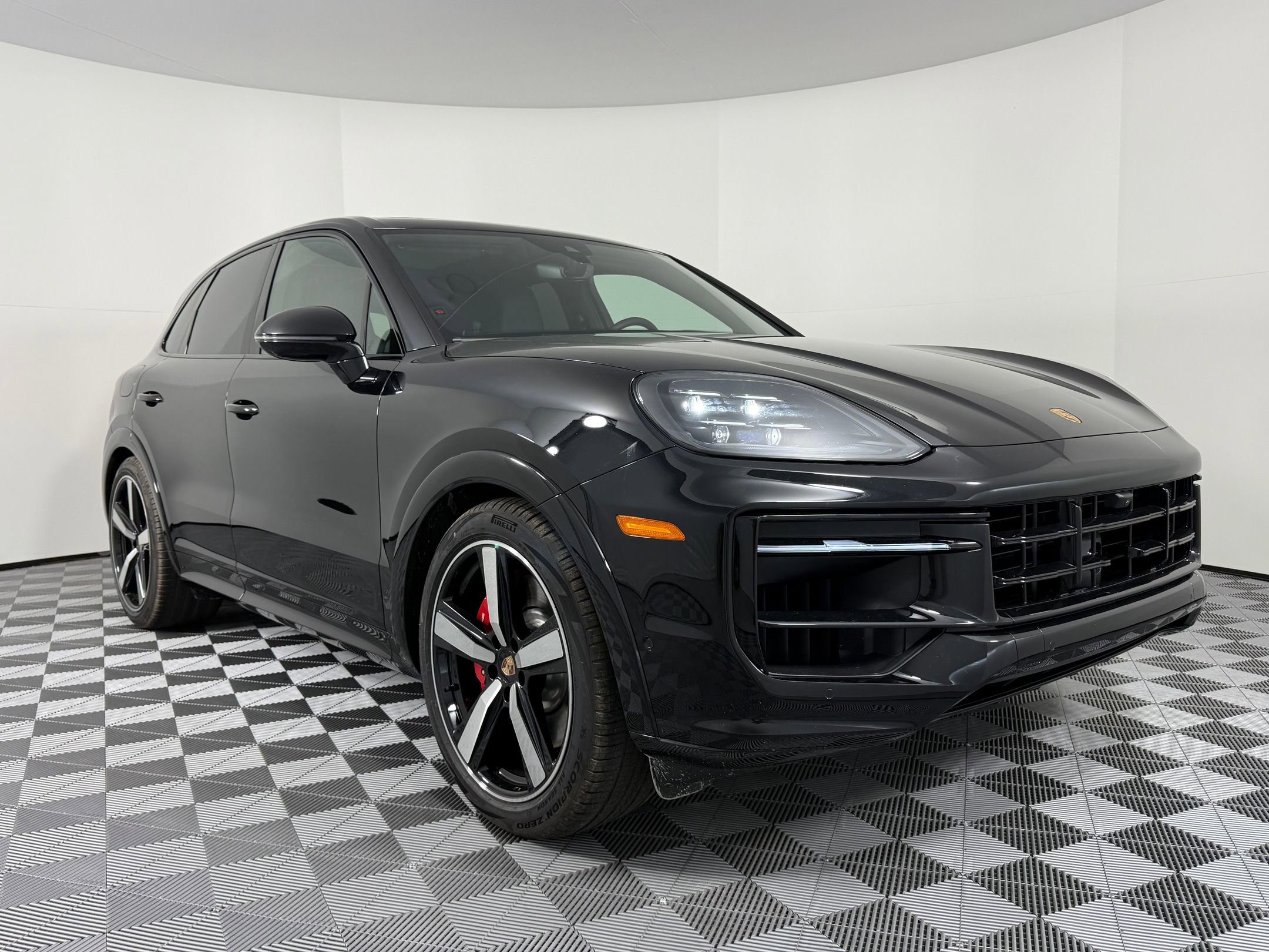 New 2026 Porsche Cayenne GTS image 7
