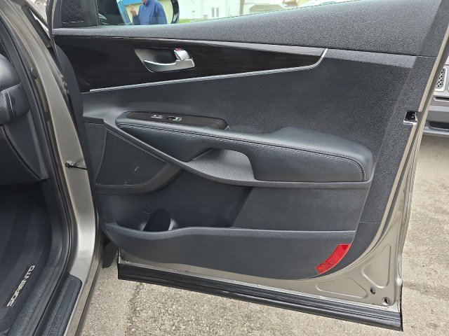 Used 2019 Kia Sorento L image 39
