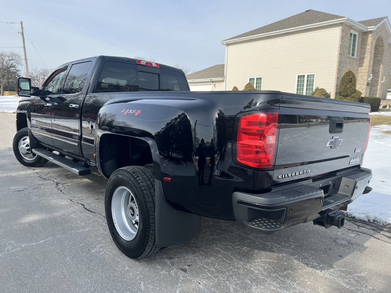 Used 2018 Chevrolet Silverado 3500 High Country AWD/4WD image 4