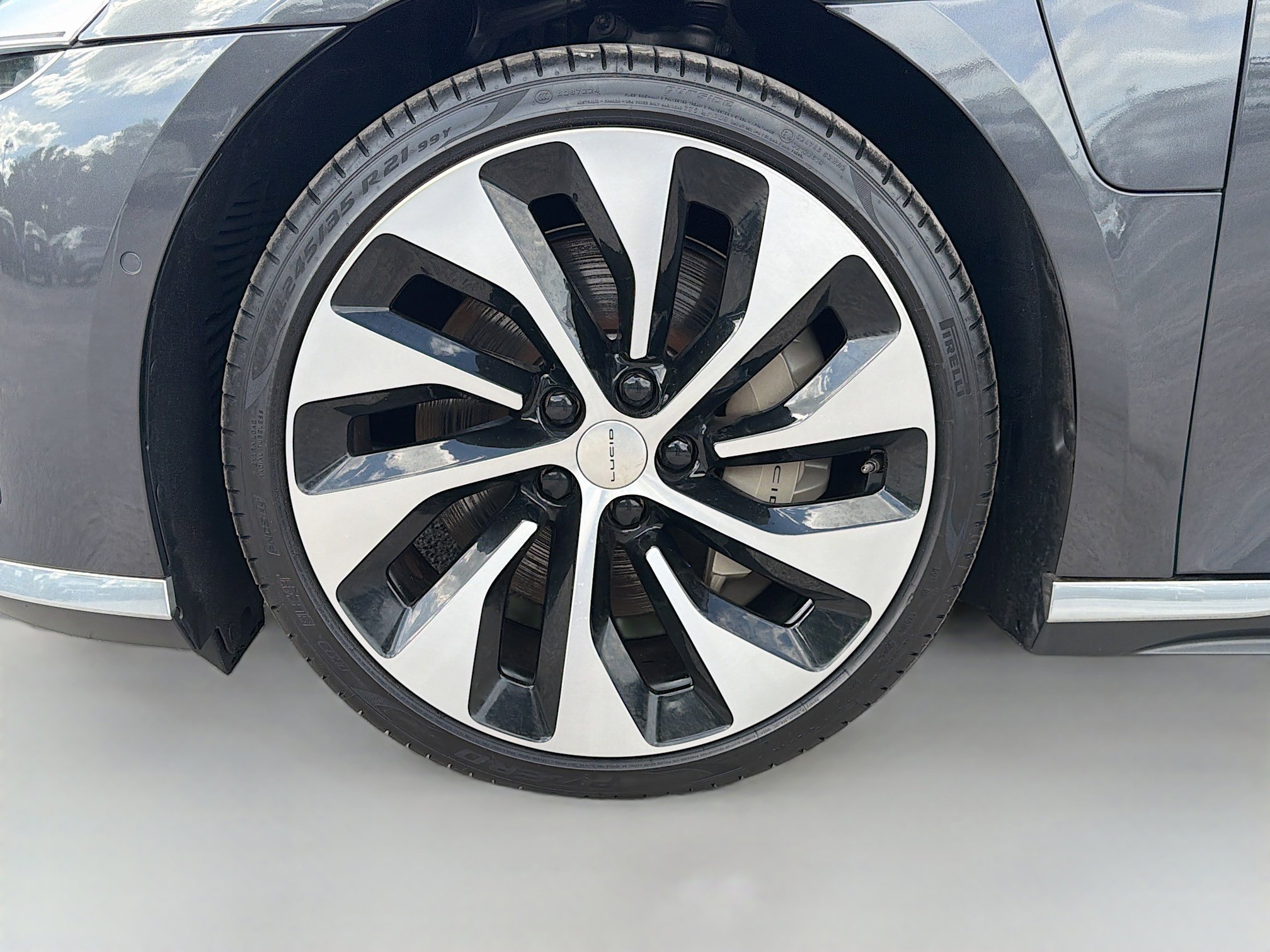 Used 2023 Lucid Air Grand Touring image 41