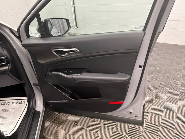 Certified 2025 Kia Sportage X-Line w/ Premium Package AWD/4WD image 20