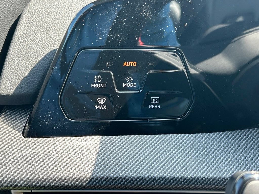 New 2026 Volkswagen GTI SE FWD image 30