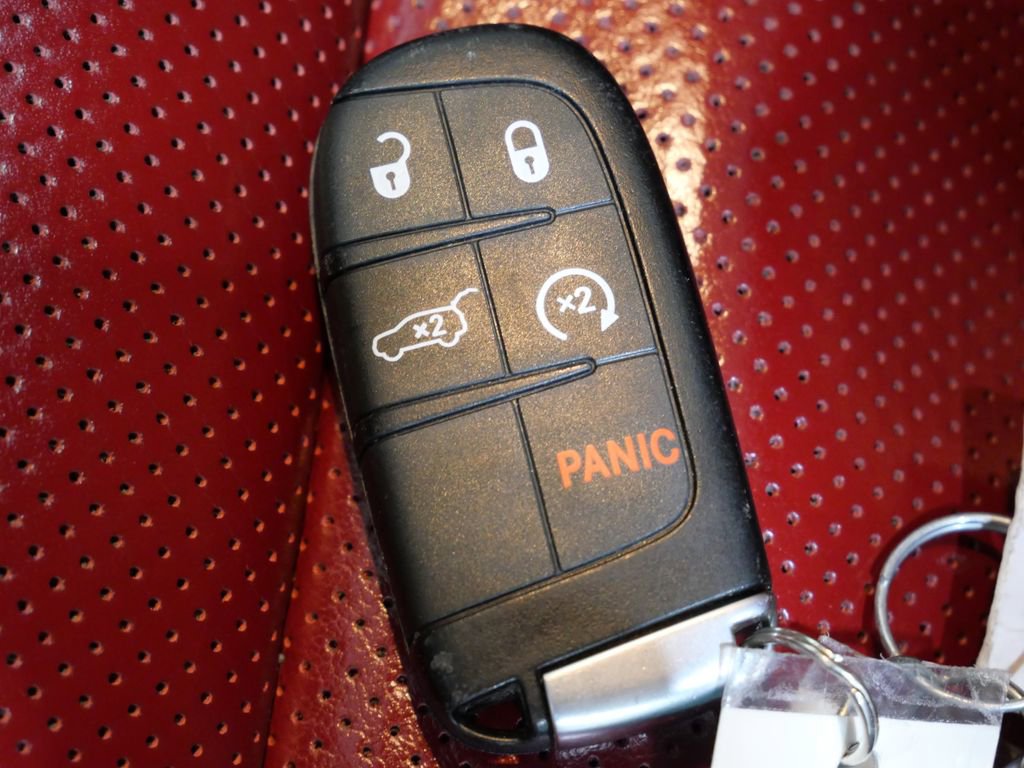 Used 2022 Dodge Durango R/T w/ Tow 'N Go Package image 31