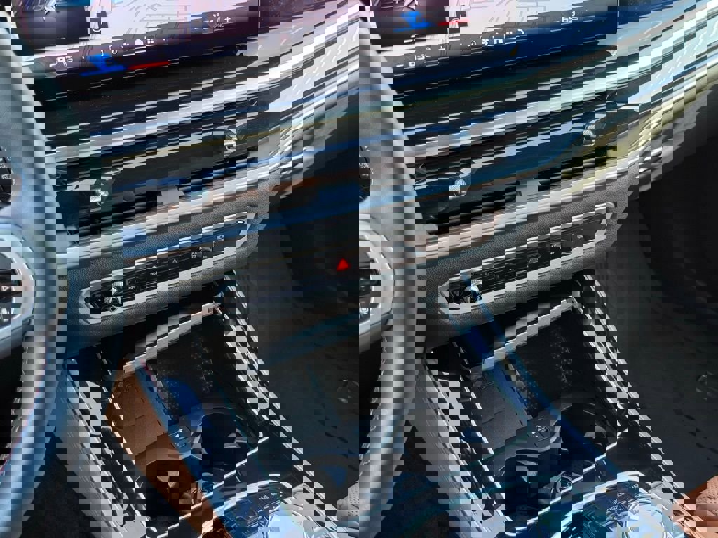 Used 2025 BMW X5 M60i image 40