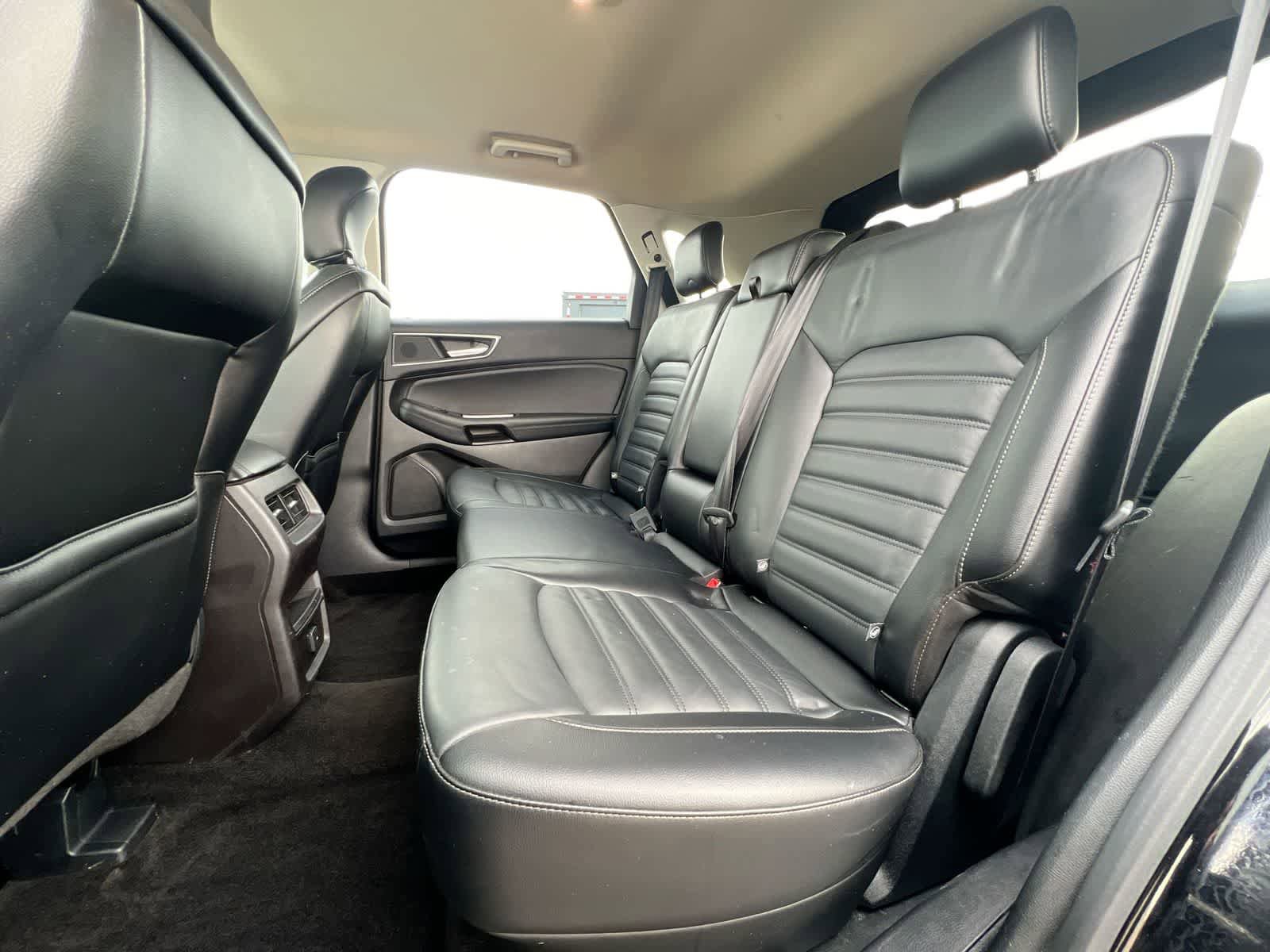 Used 2017 Ford Edge SEL w/ Equipment Group 201A AWD/4WD image 19