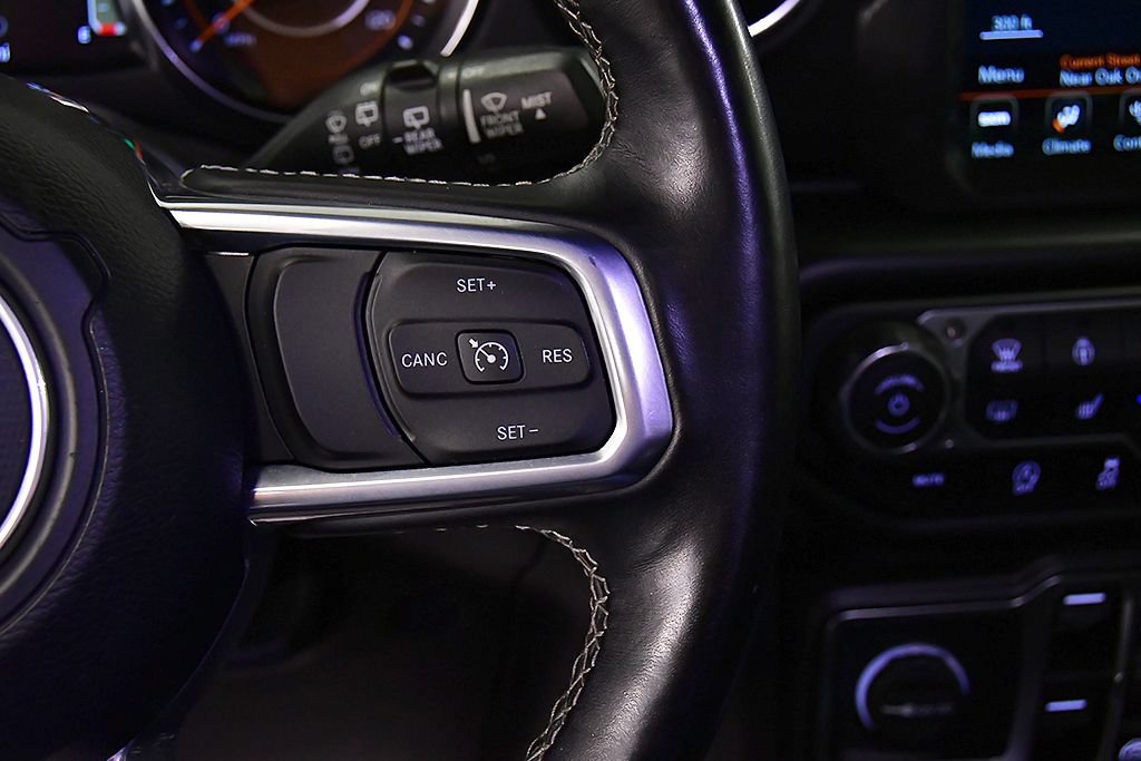 Used 2022 Jeep Wrangler Unlimited Sahara w/ LED Lighting Group AWD/4WD image 18