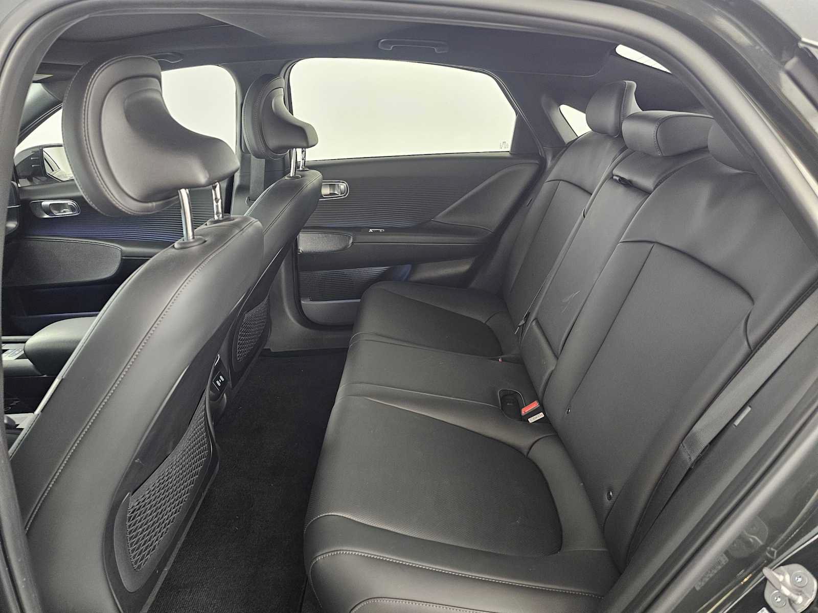 Used 2024 Hyundai Ioniq 6 Limited AWD/4WD image 17