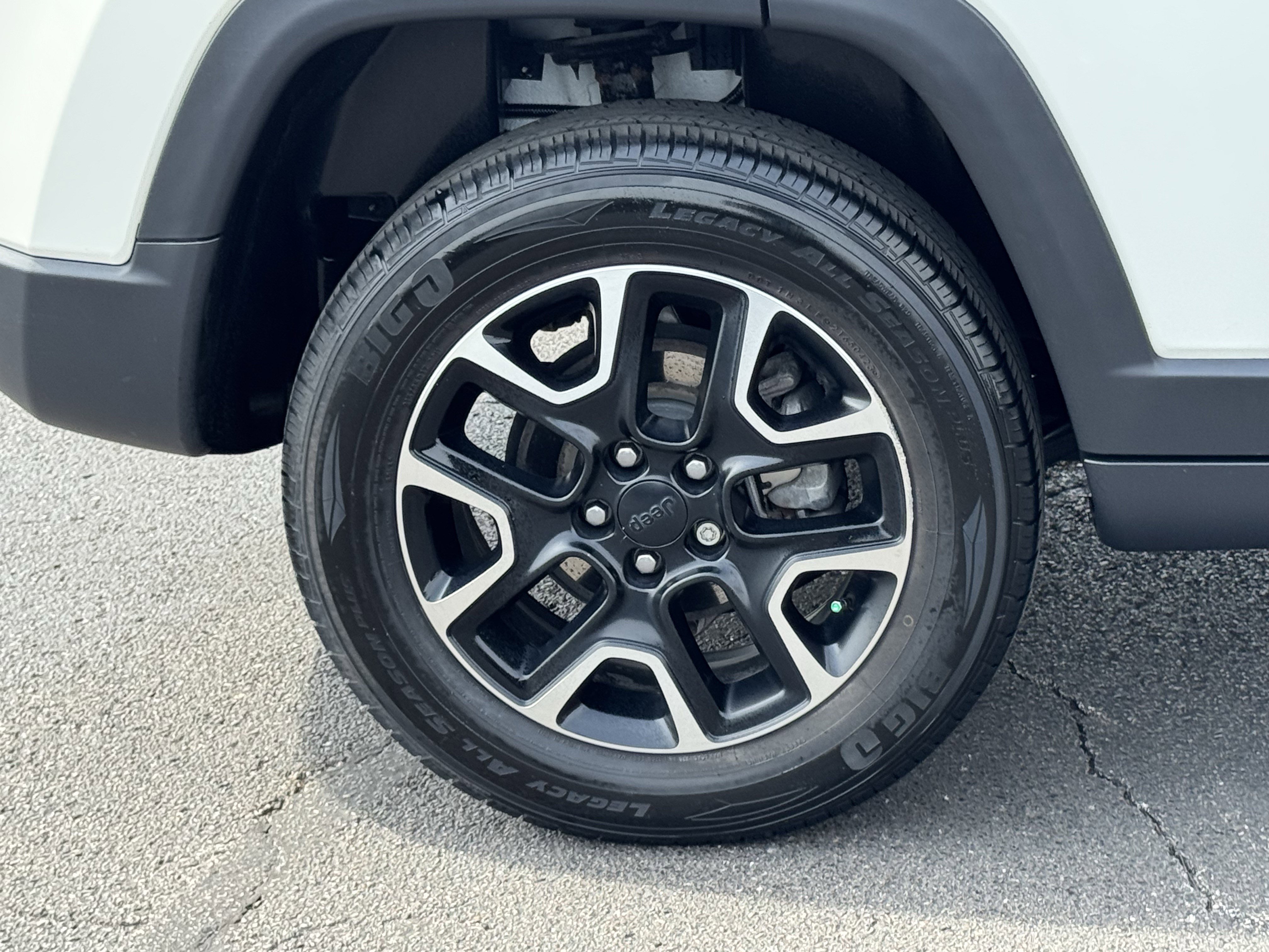 Used 2021 Jeep Compass Trailhawk w/ Sun and Sound Group image 39
