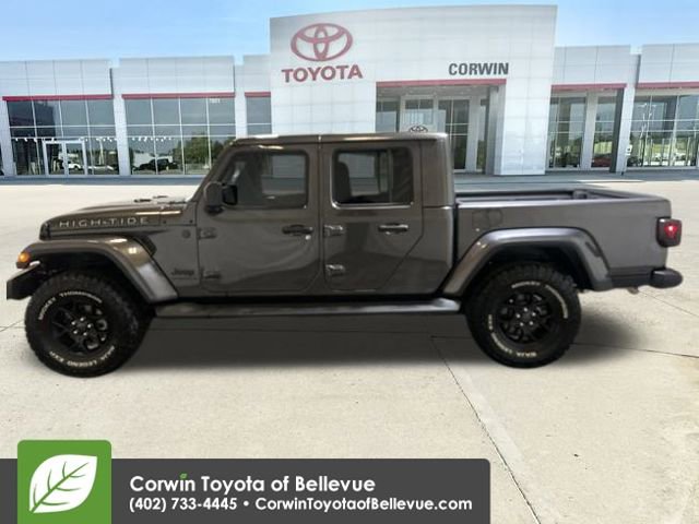 Used 2025 Jeep Gladiator Sport image 2