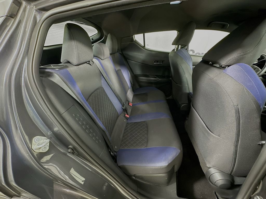 Used 2021 Toyota C-HR XLE FWD image 29