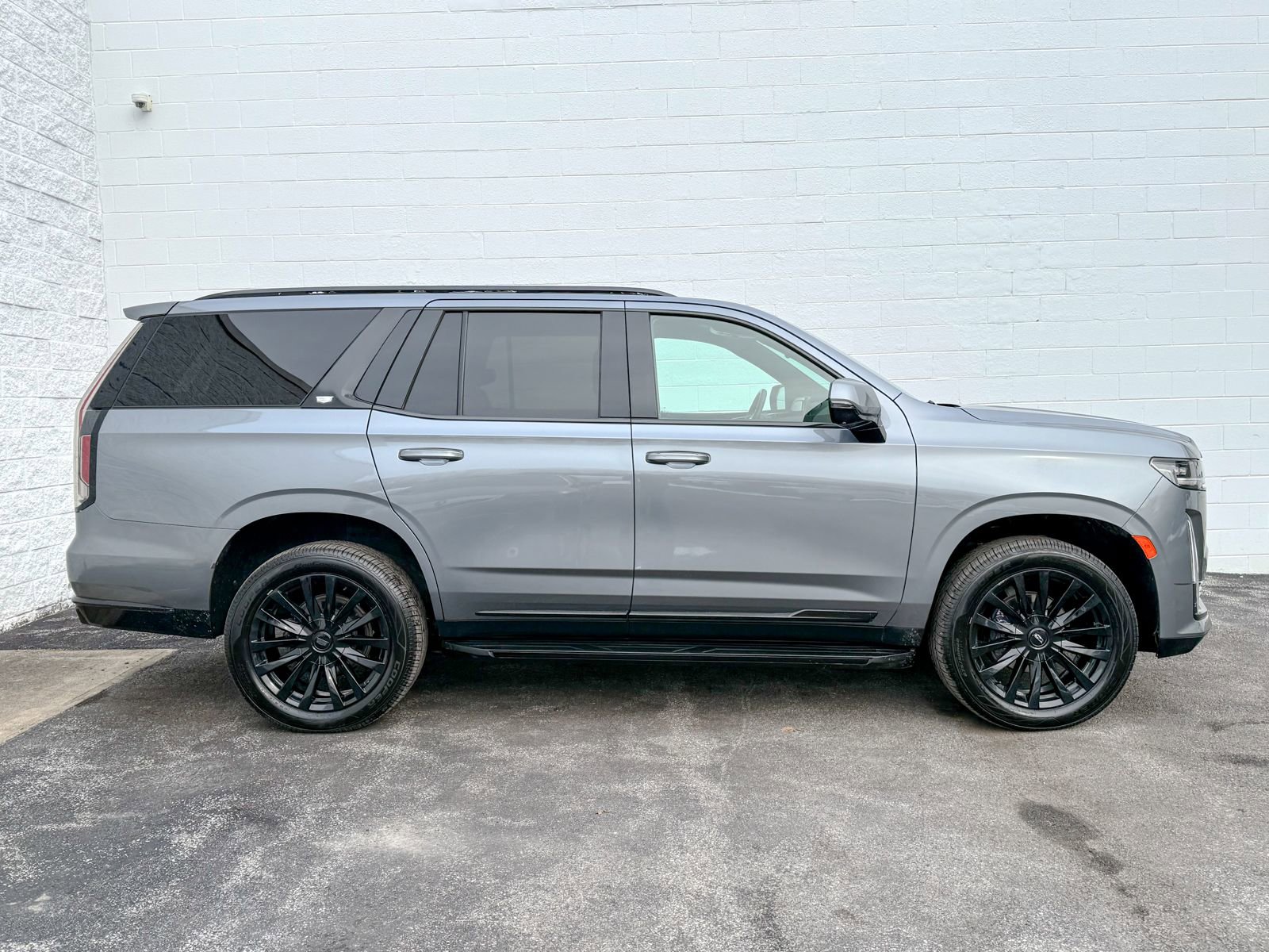 Certified 2022 Cadillac Escalade Luxury image 4