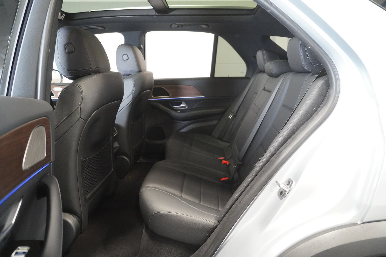 Certified 2025 Mercedes-Benz GLE 450e 4MATIC image 13