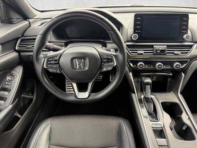 Used 2018 Honda Accord Sport image 11