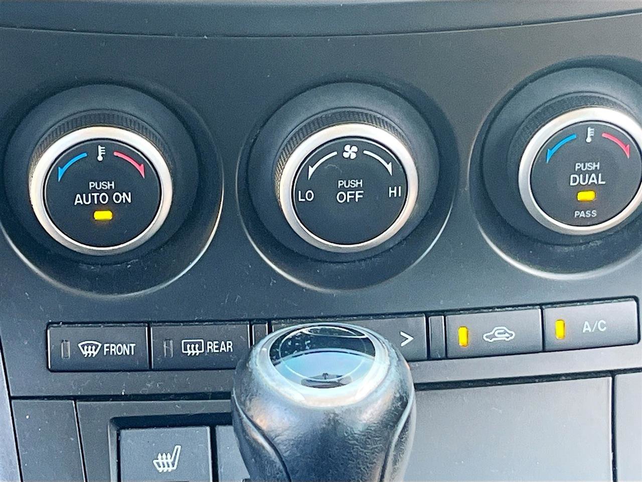 Used 2013 MAZDA MAZDA3 i Grand Touring w/ Tech Pkg image 15