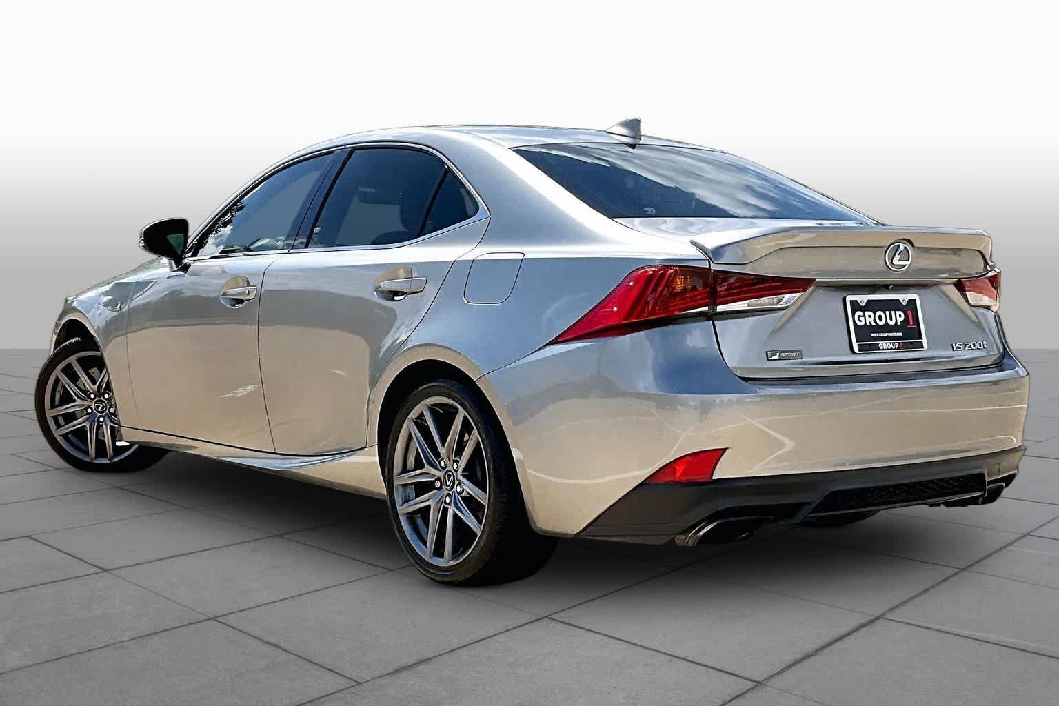 Used 2017 Lexus IS 200t F Sport w/ F Sport Package RWD image 12