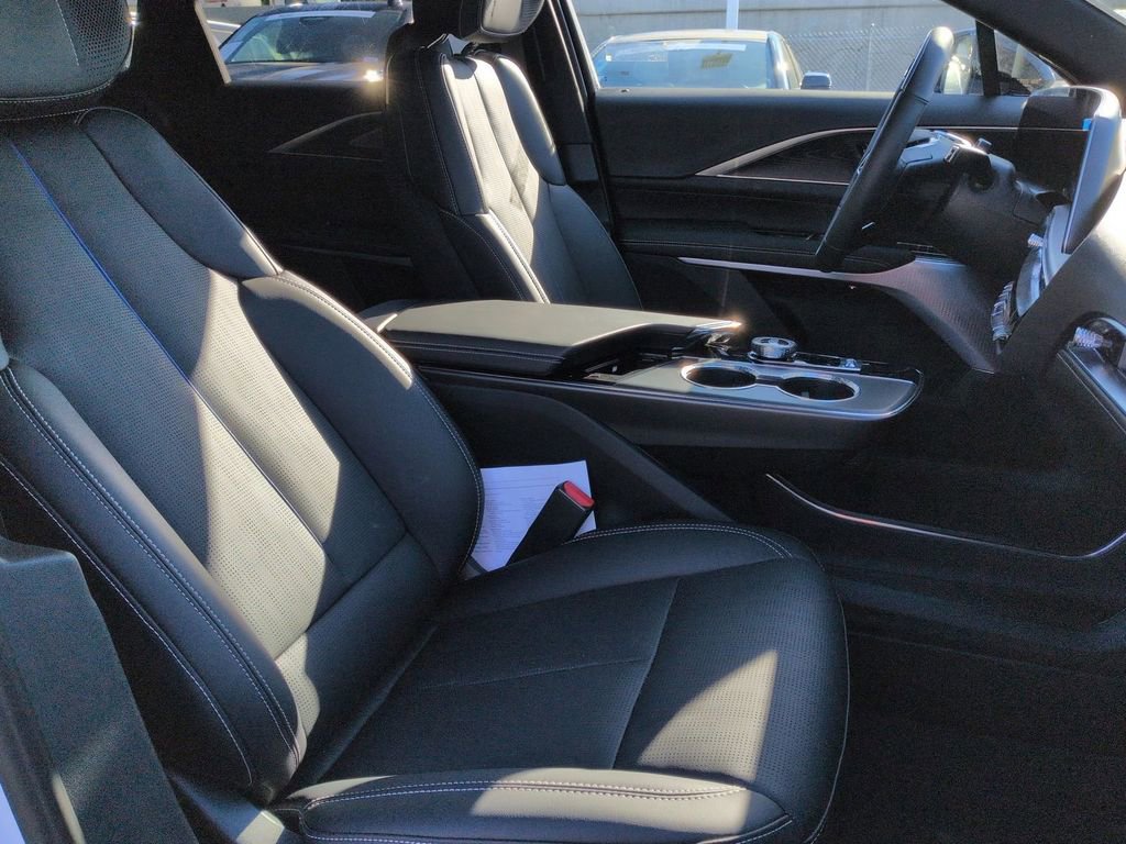 Used 2026 Cadillac Lyriq Premium Sport image 20