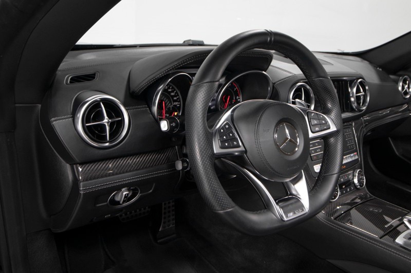 Used 2019 Mercedes-Benz SL 63 AMG image 22