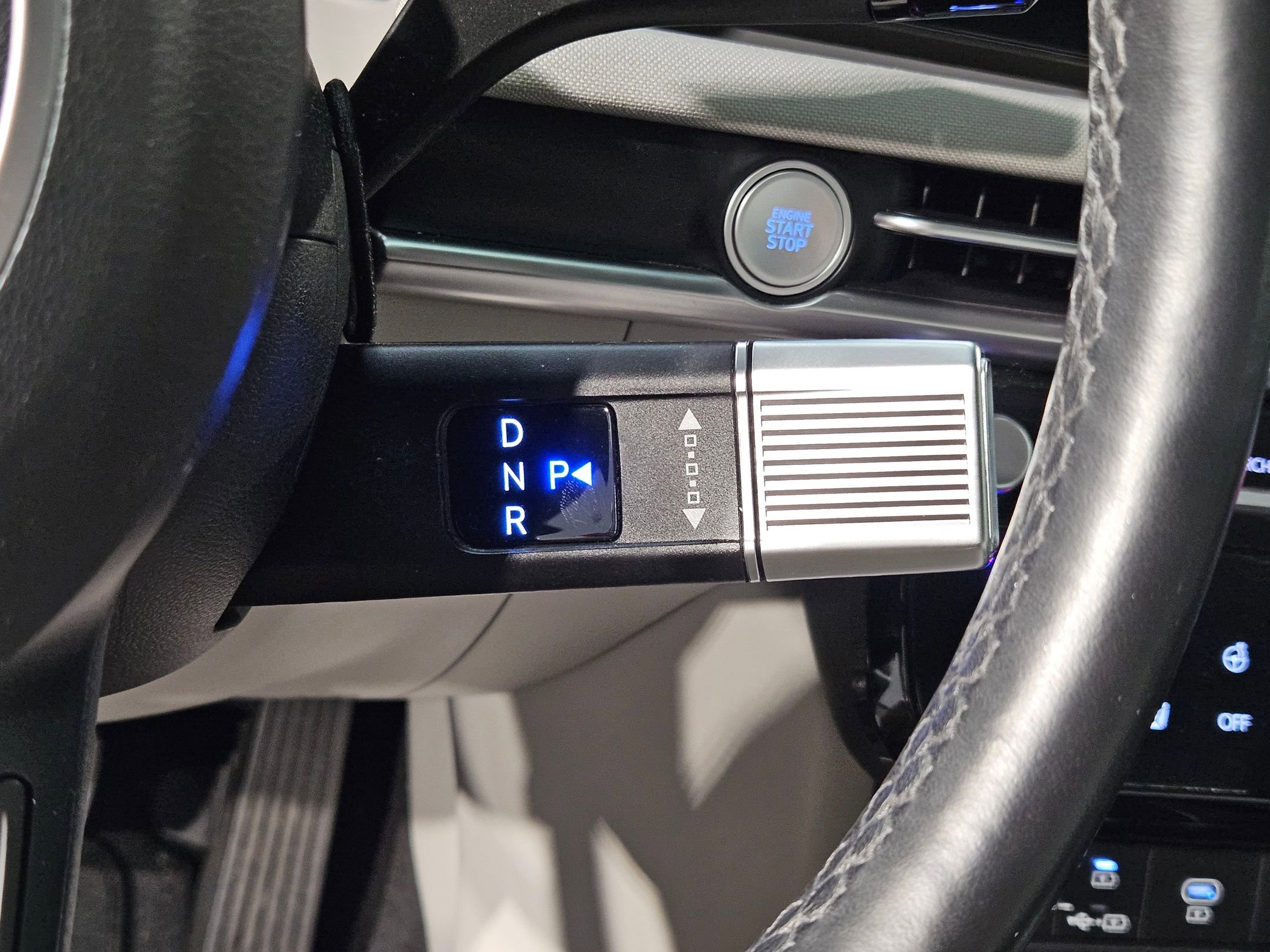 Used 2025 Hyundai Tucson Limited image 33