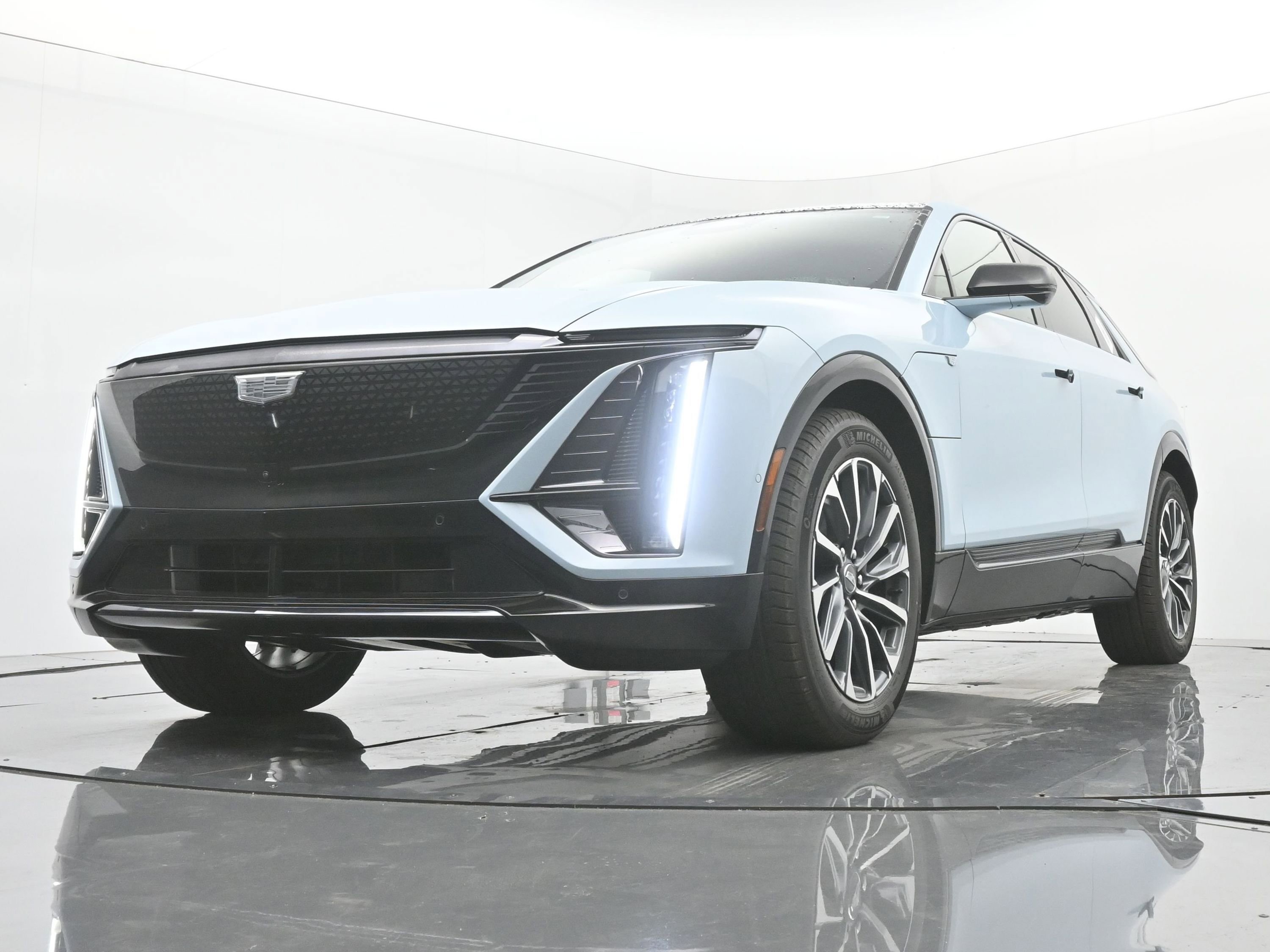 New 2026 Cadillac Lyriq Sport image 15