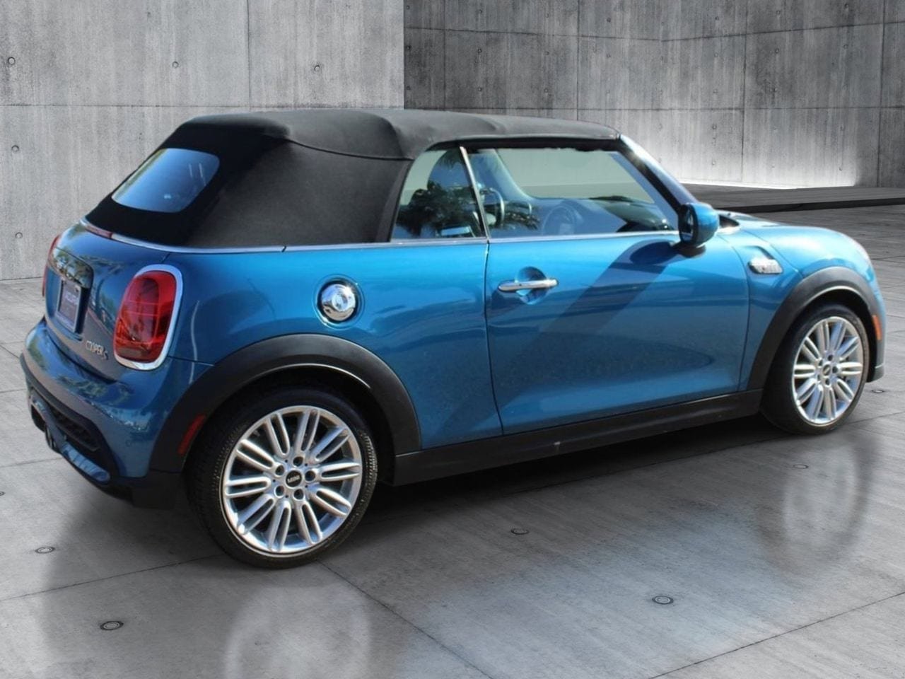 Used 2024 MINI Cooper S FWD image 5