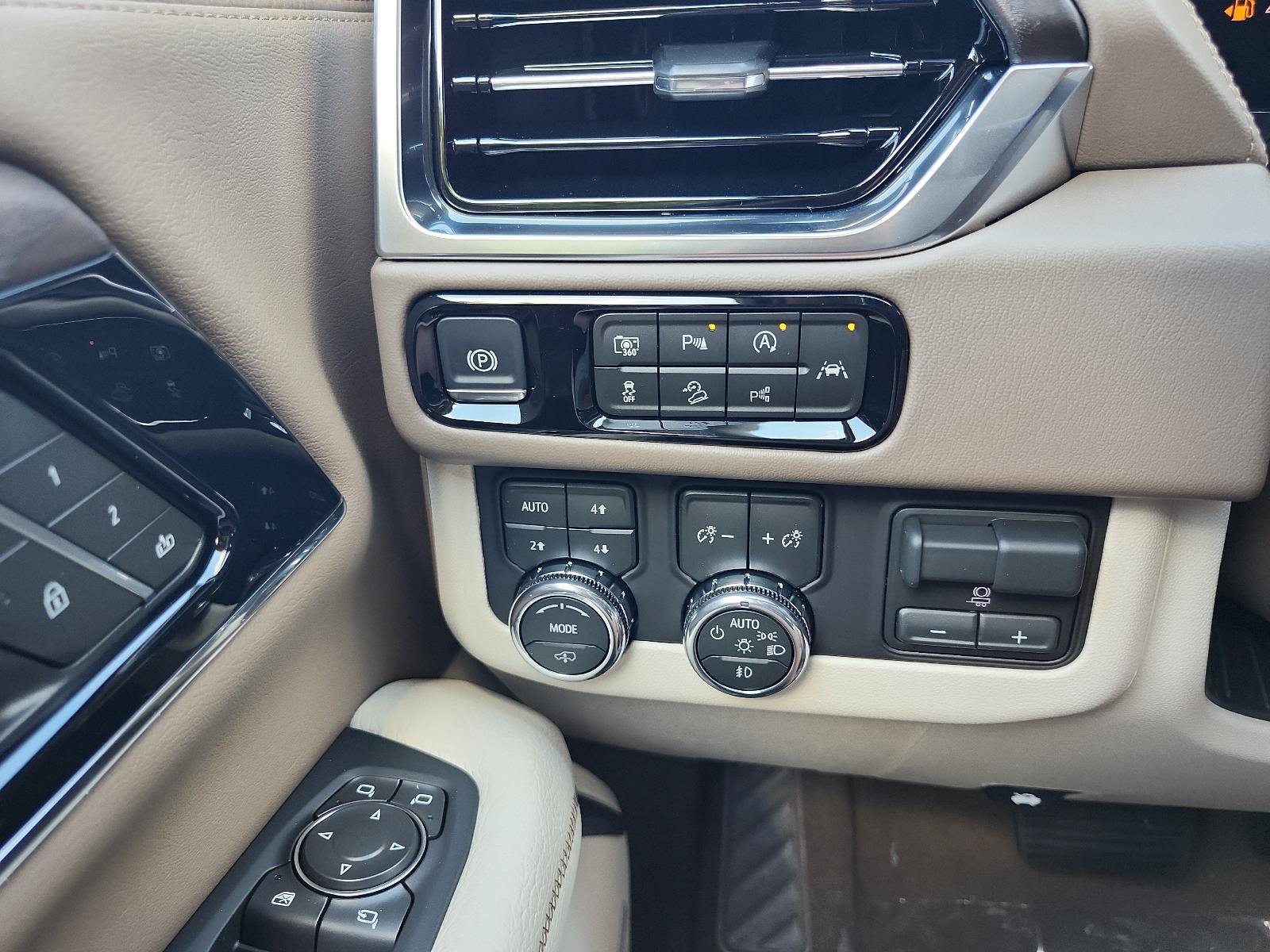 New 2026 GMC Yukon XL Denali w/ Denali Reserve Package AWD/4WD image 19