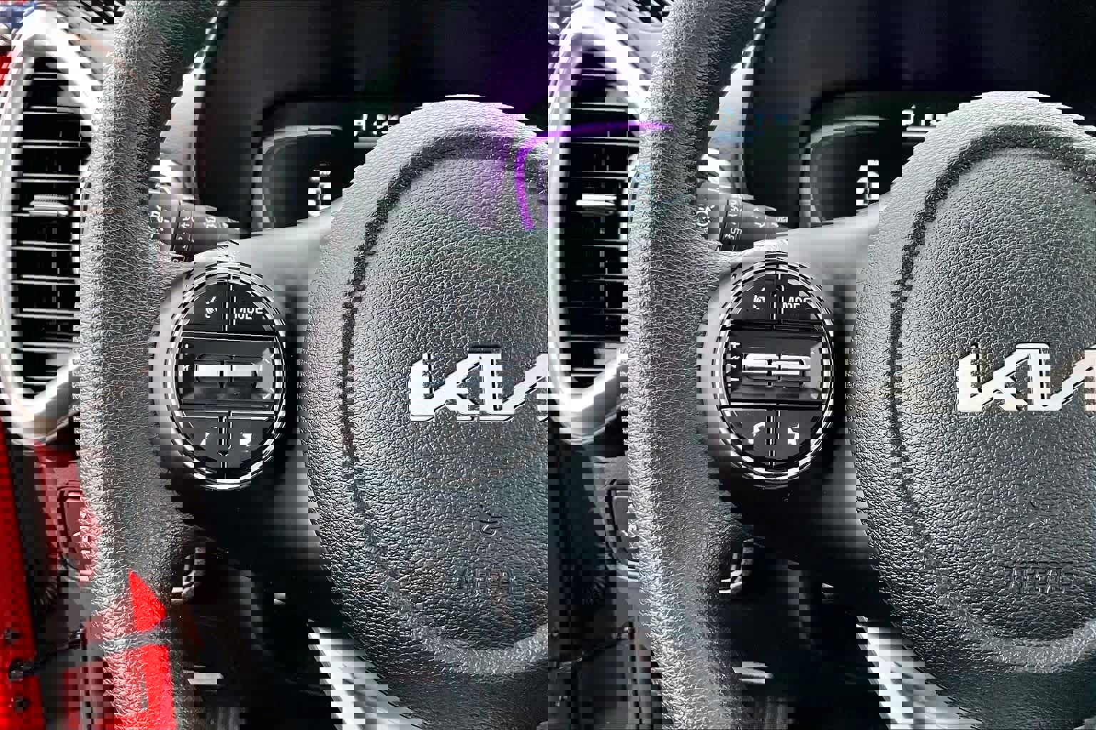 Used 2025 Kia Soul LX w/ LX Technology Package image 23