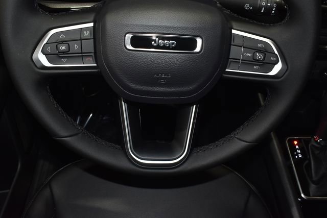 New 2026 Jeep Compass Latitude image 20