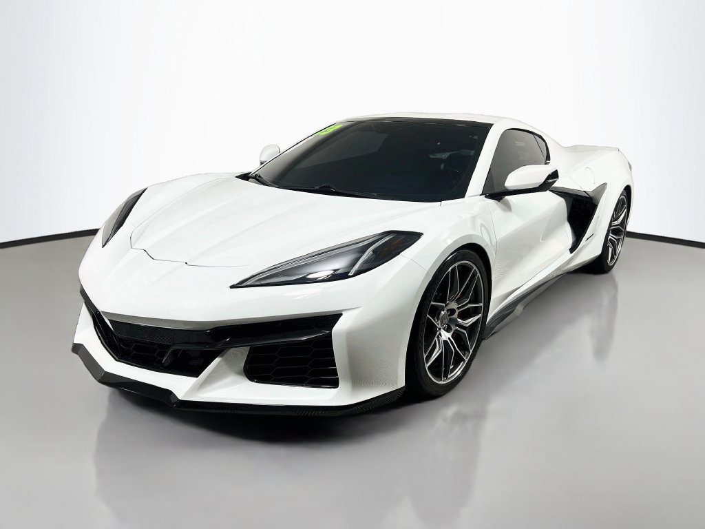 Used 2023 Chevrolet Corvette Z06 RWD image 7
