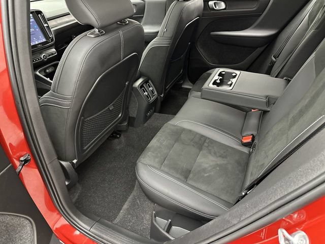 Certified 2023 Volvo C40 P8 Recharge Ultimate w/ Protection Package Premier AWD/4WD image 23