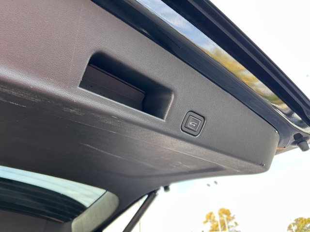 Used 2025 GMC Acadia AT4 w/ Luxury Package AWD/4WD image 12