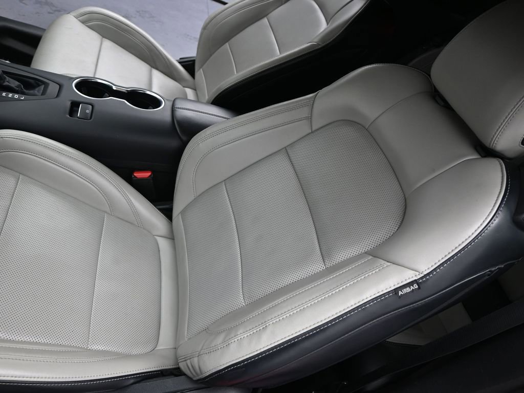 Used 2024 Ford Mustang Premium image 9
