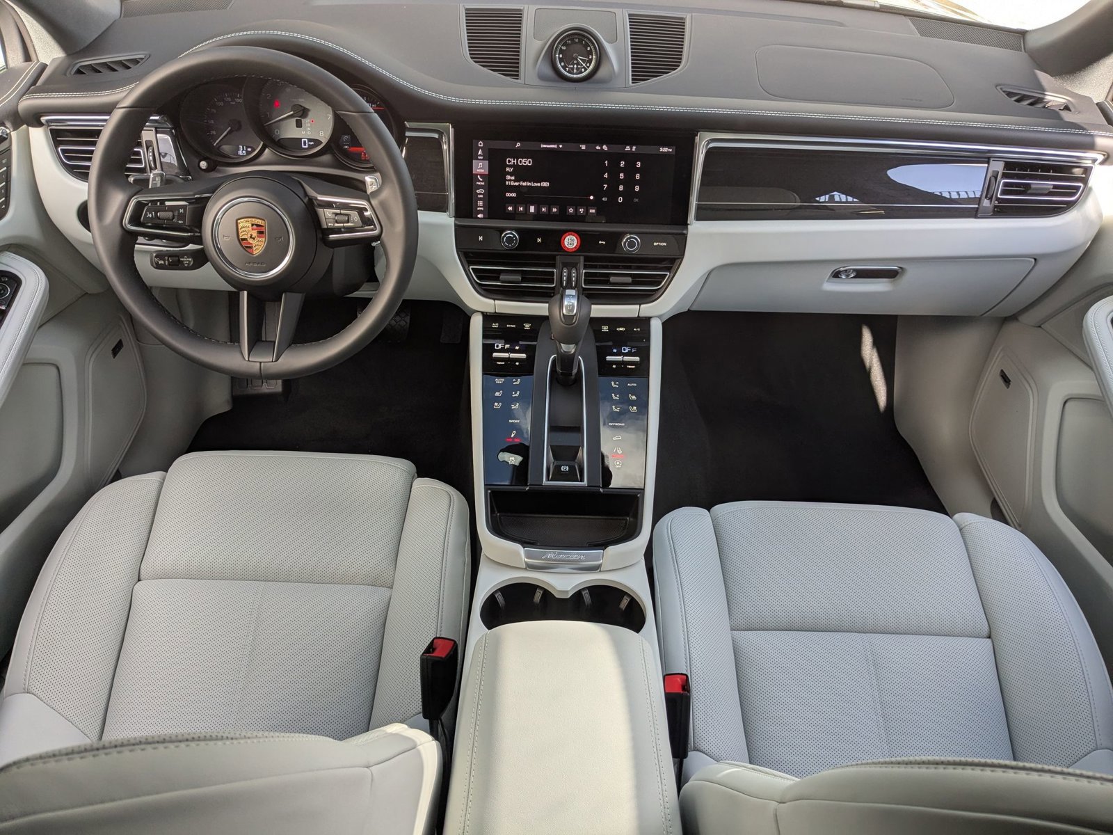 New 2026 Porsche Macan S image 23