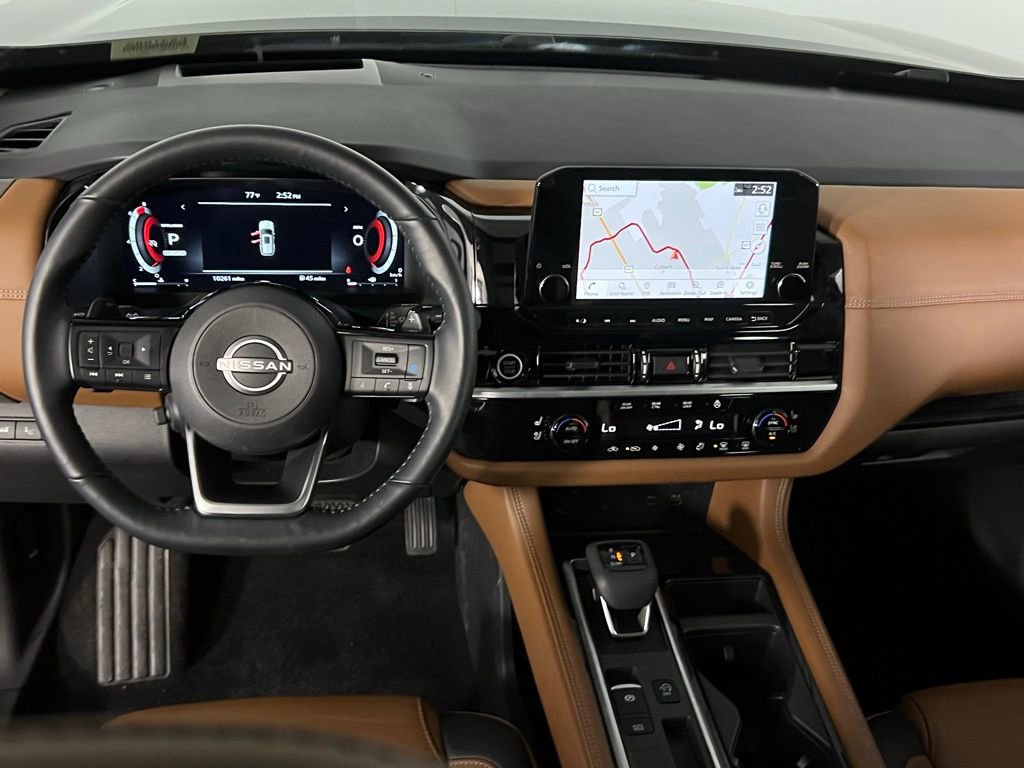 Used 2024 Nissan Pathfinder Platinum w/ Cargo Package image 11