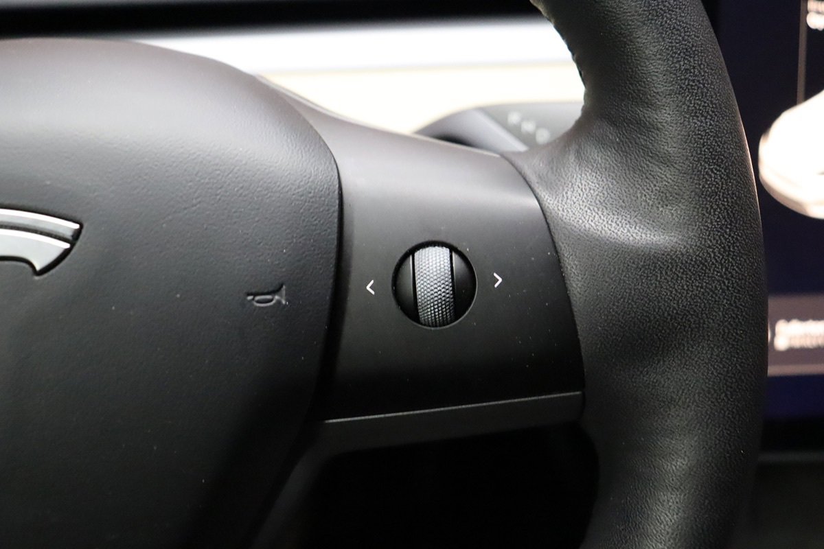 Used 2021 Tesla Model Y Long Range image 43
