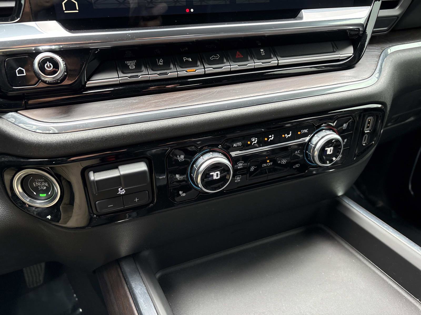 Certified 2024 GMC Sierra 2500 SLT w/ SLT Premium Package image 25