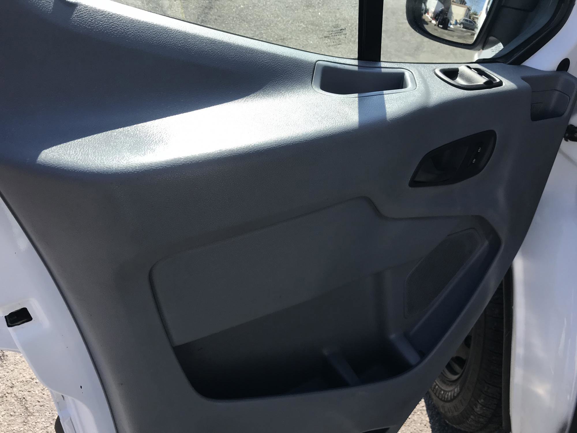Used 2019 Ford Transit 350 image 9