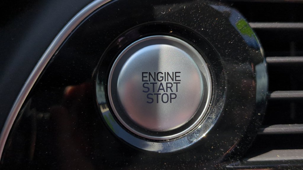 Used 2022 Genesis G70 2.0T RWD image 27