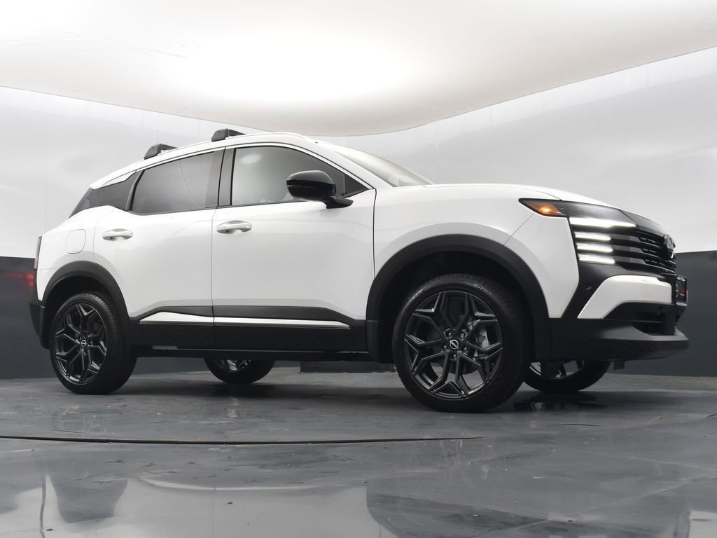 New 2026 Nissan Kicks SR w/ Illumination Package image 36