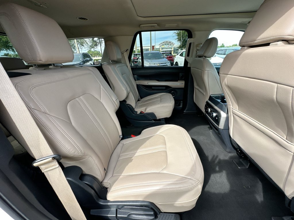 Used 2024 Ford Expedition Limited RWD image 26