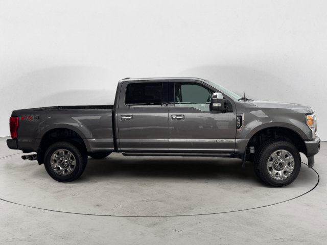 Used 2022 Ford F350 Platinum w/ FX4 Off-Road Package AWD/4WD image 4