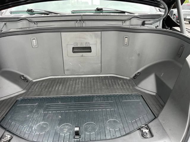 Used 2024 Ford F150 Lightning Platinum AWD/4WD image 9
