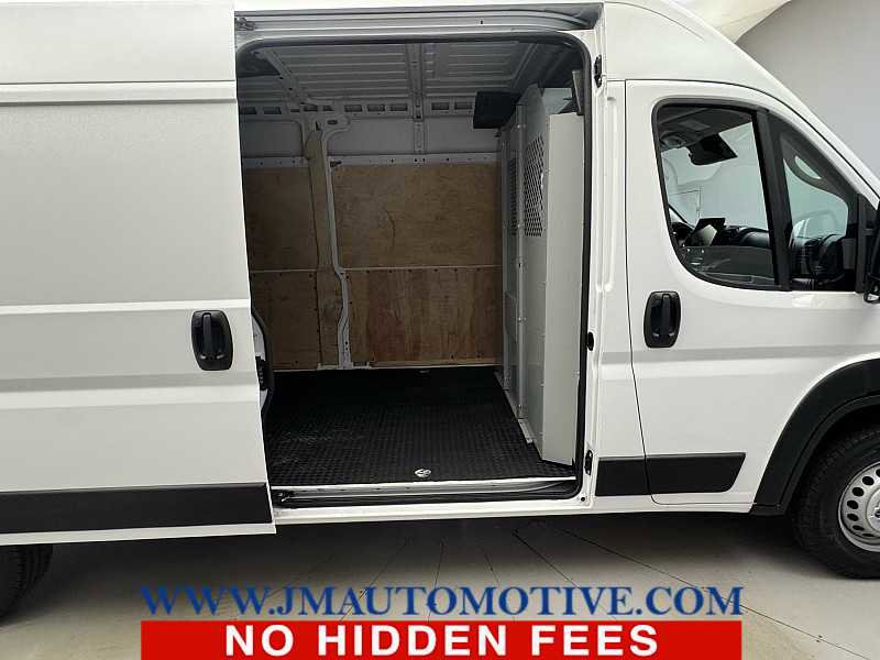 Used 2024 RAM ProMaster 2500 w/ Premium Convenience Group FWD image 19