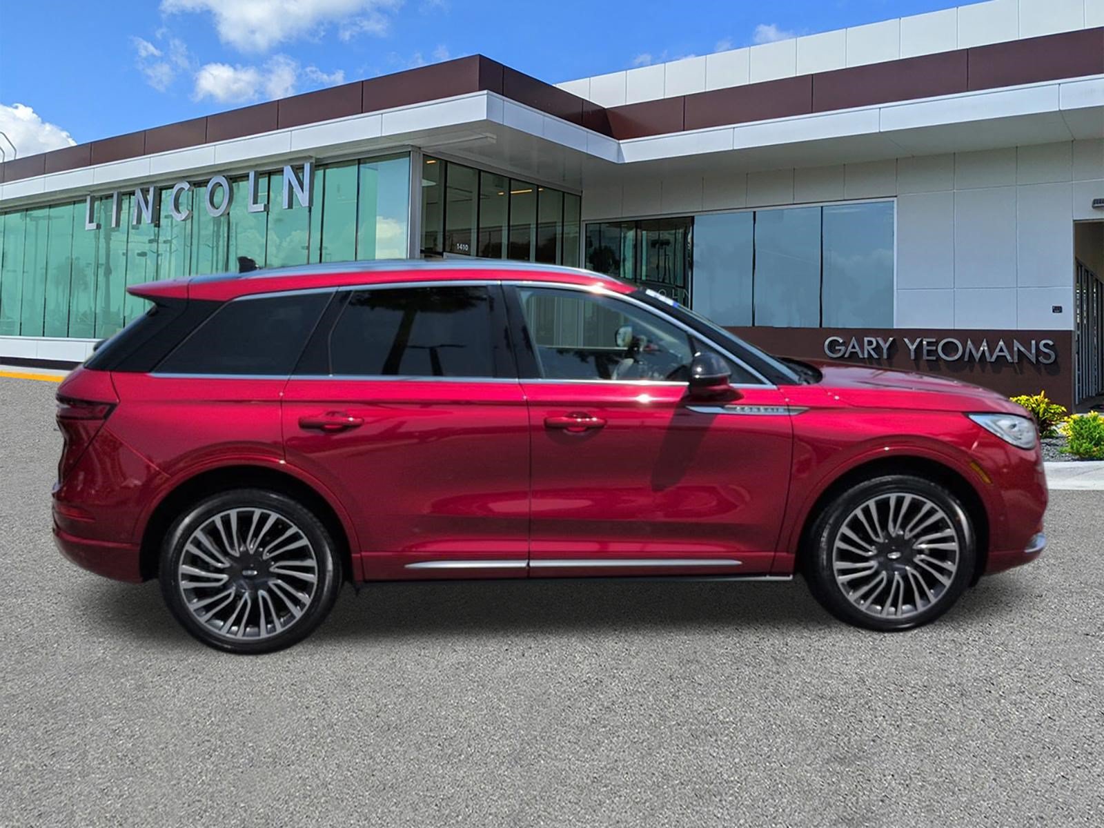 Used 2020 Lincoln Corsair Reserve w/ Equipment Group 201A AWD/4WD image 3