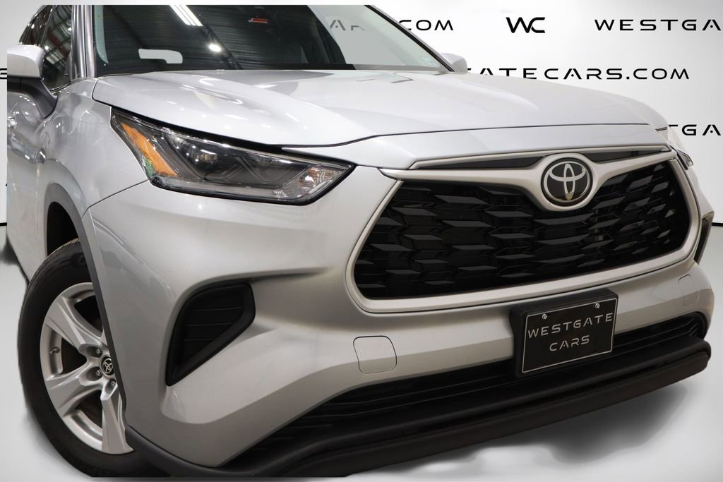 Used 2021 Toyota Highlander L image 43
