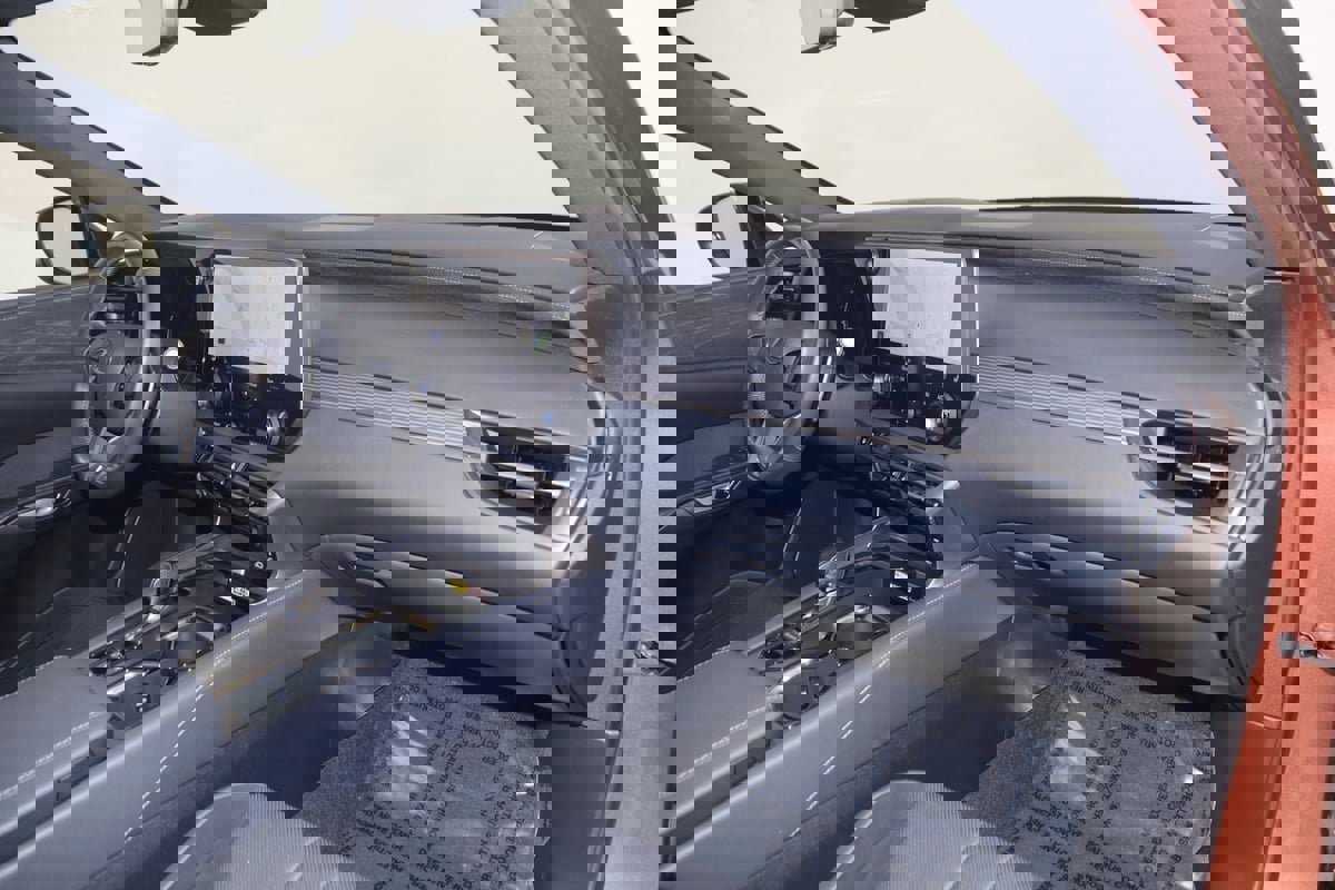 Used 2023 Lexus RX 500h F Sport image 46