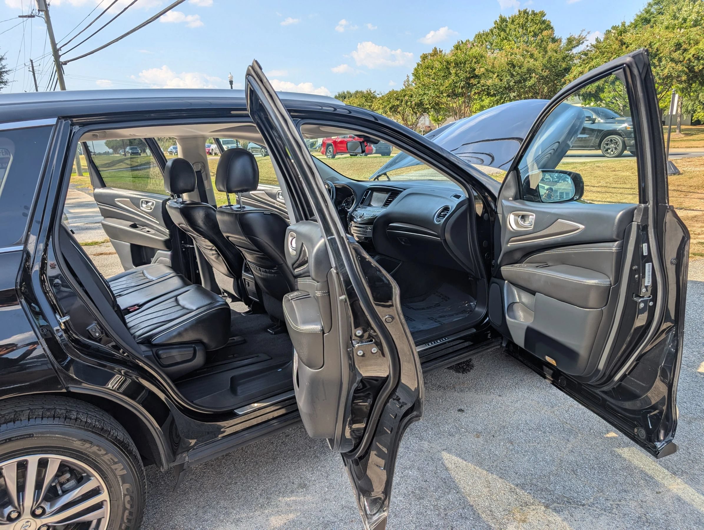 Used 2018 INFINITI QX60 Luxe w/ Premium Plus Package AWD/4WD image 18