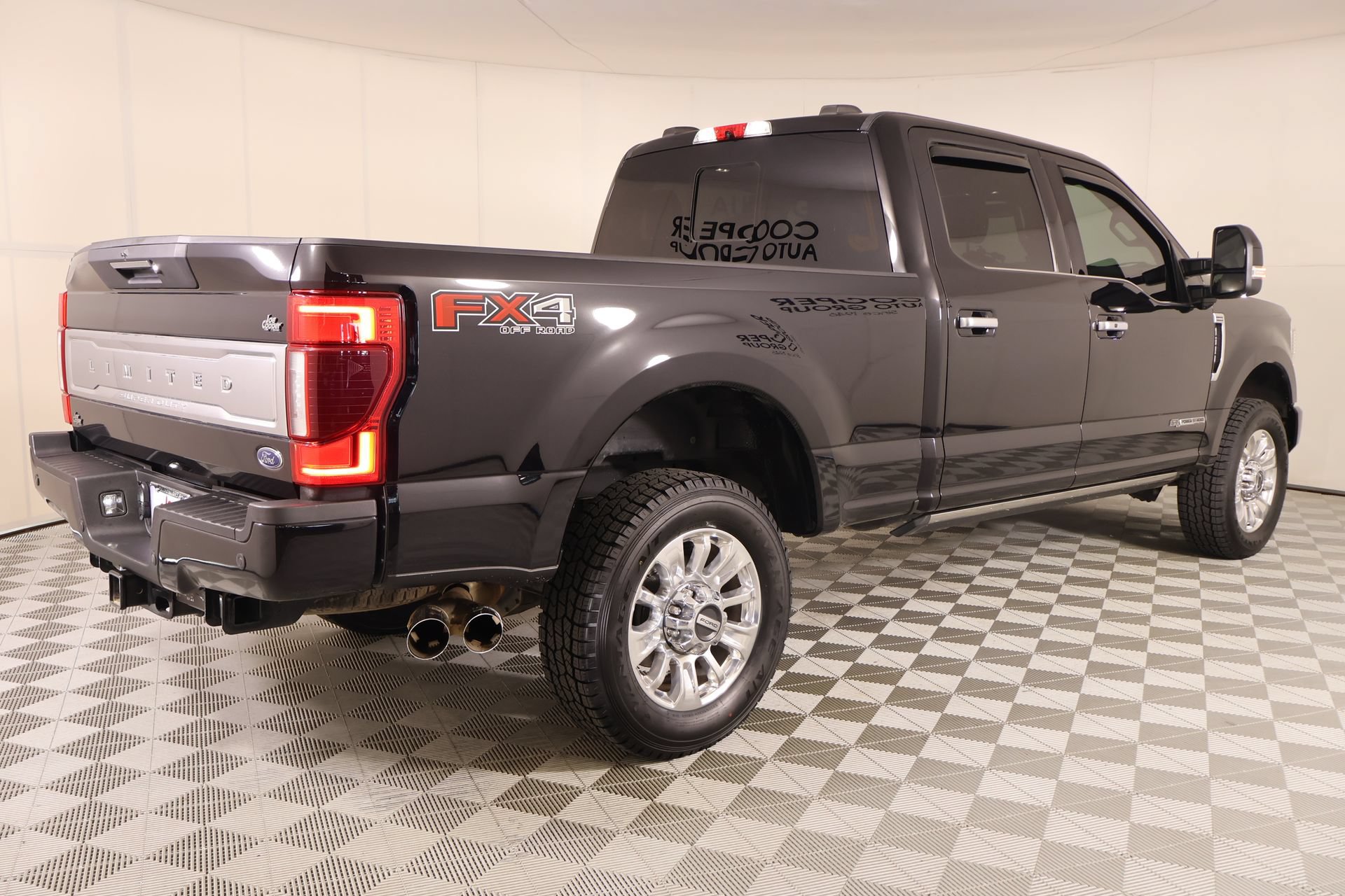 Used 2020 Ford F250 Limited w/ FX4 Off-Road Package AWD/4WD image 22