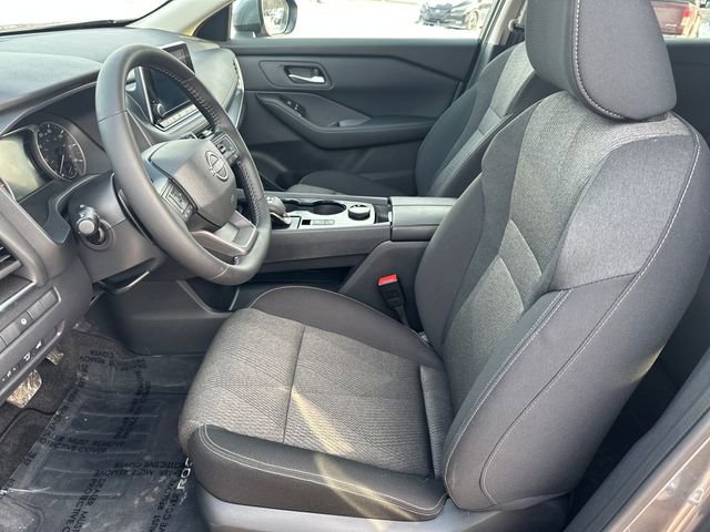 Used 2026 Nissan Rogue SV w/ Cold Weather Package image 9