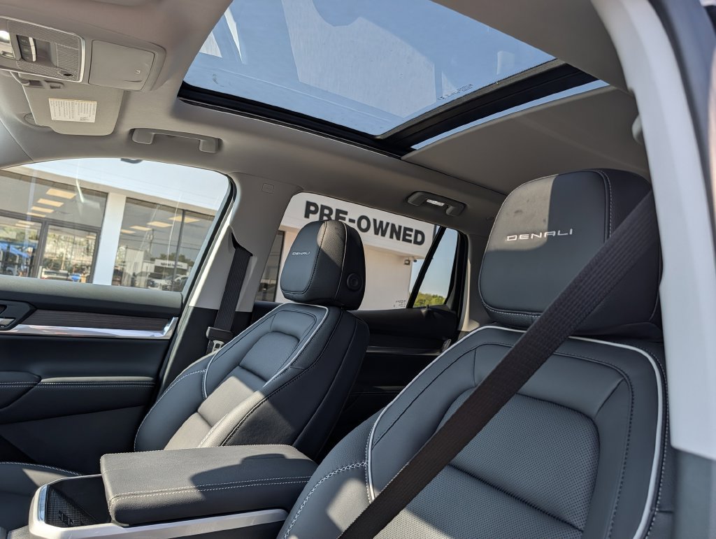 New 2027 GMC Terrain Denali w/ LPO, Floor Liner Package AWD/4WD image 24